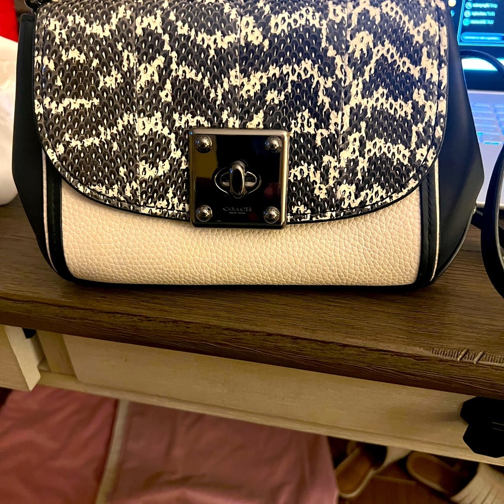 NWOT COACH SNAKESKIN DRIFTER Crossbody 59498 smoke free enviroment free